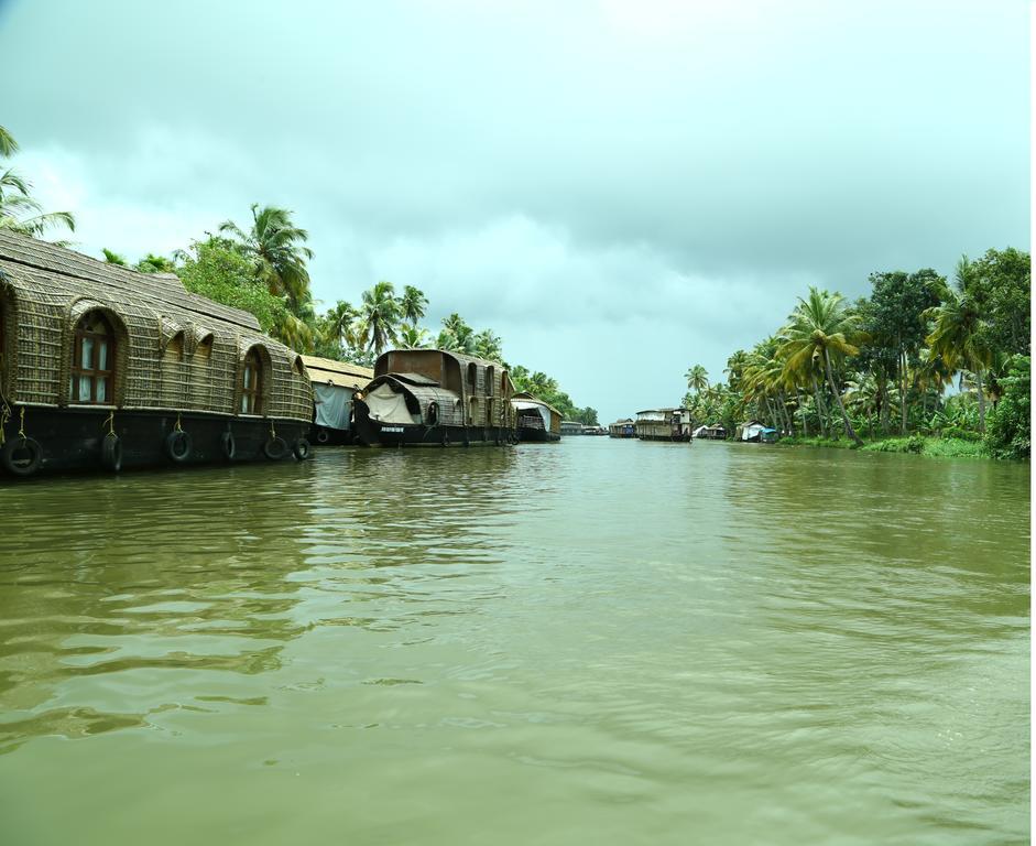 Alapatt Homestay Alappuzha Eksteriør billede